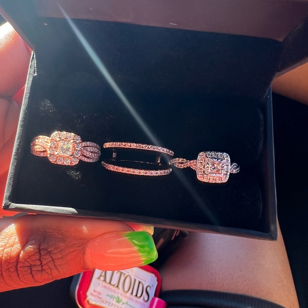 Wedding ring & engagement